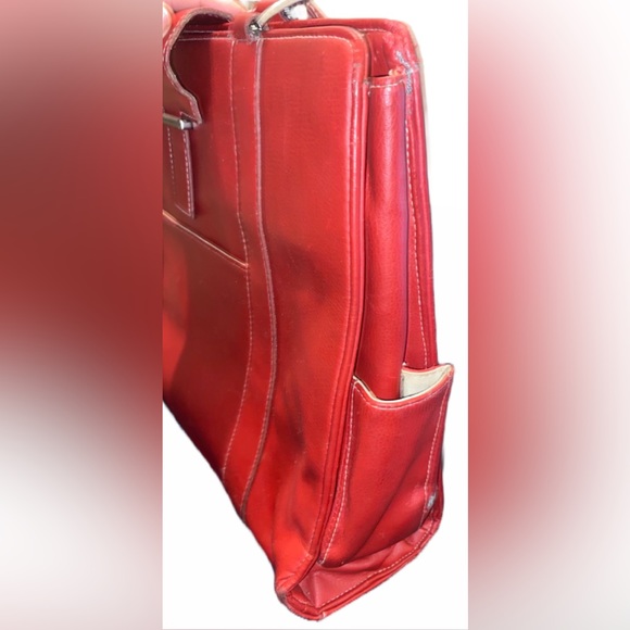 DAY RUNNER RED LEATHER BAG - Picture 10 of 14
